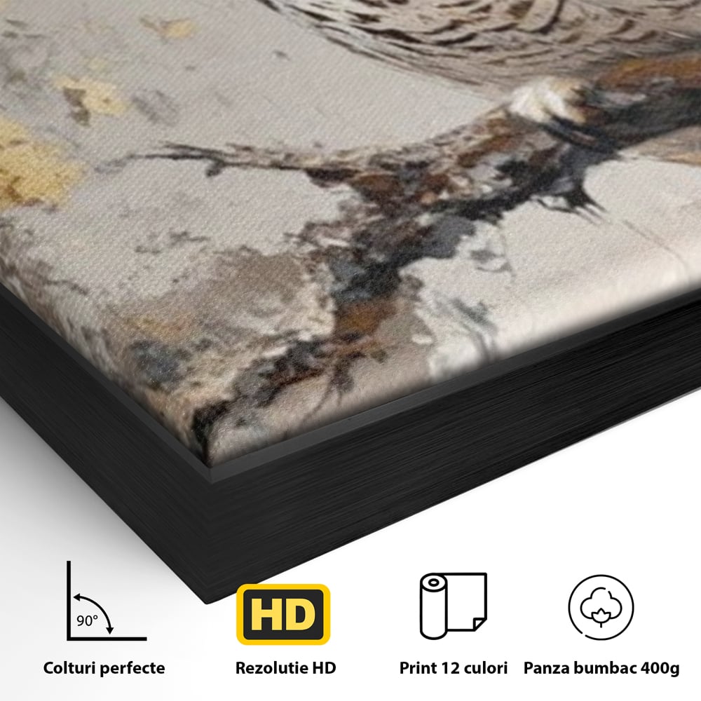 Detaliu al suprafetei: tablou canvas cu bufnita pe ramura, in rama de aluminiu negru