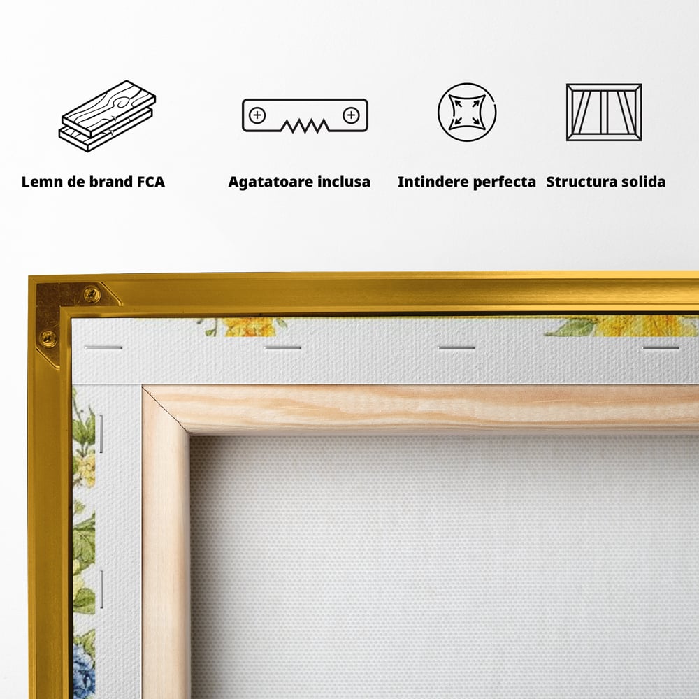 Spatele produsului, cu sasiu din lemn, capse metalice si agatatoare