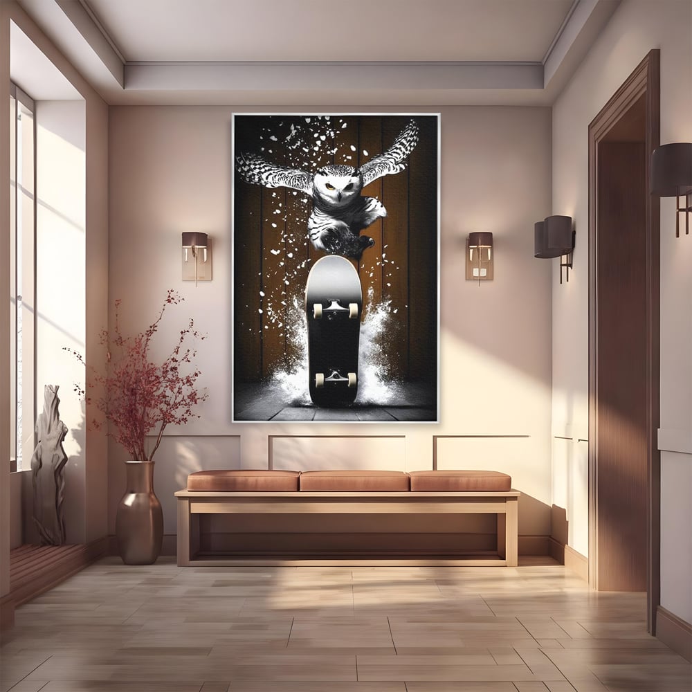 Tablou canvas cu tablou canvas cu bufnita pe skateboard, in rama de aluminiu argintiu