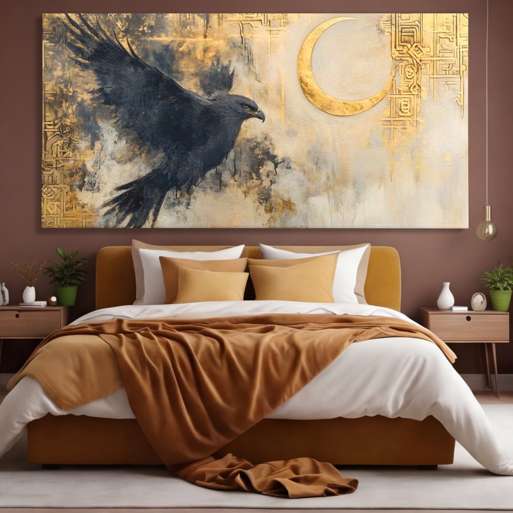 Tablou canvas cu tablou canvas cu vultur si semiluna aurie, fara rama, pe sasiu de lemn, pe perete intr-un dormitor