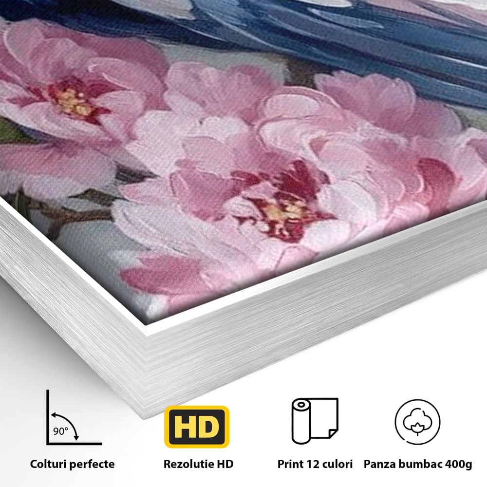 Detaliu al suprafetei: tablou canvas cu paun si bujori roz, in rama de aluminiu argintiu