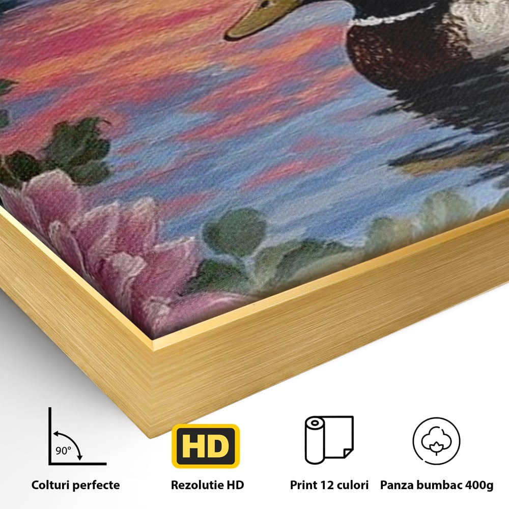Detaliu al suprafetei: tablou canvas cu rata si nufar pe lac, in rama de aluminiu auriu