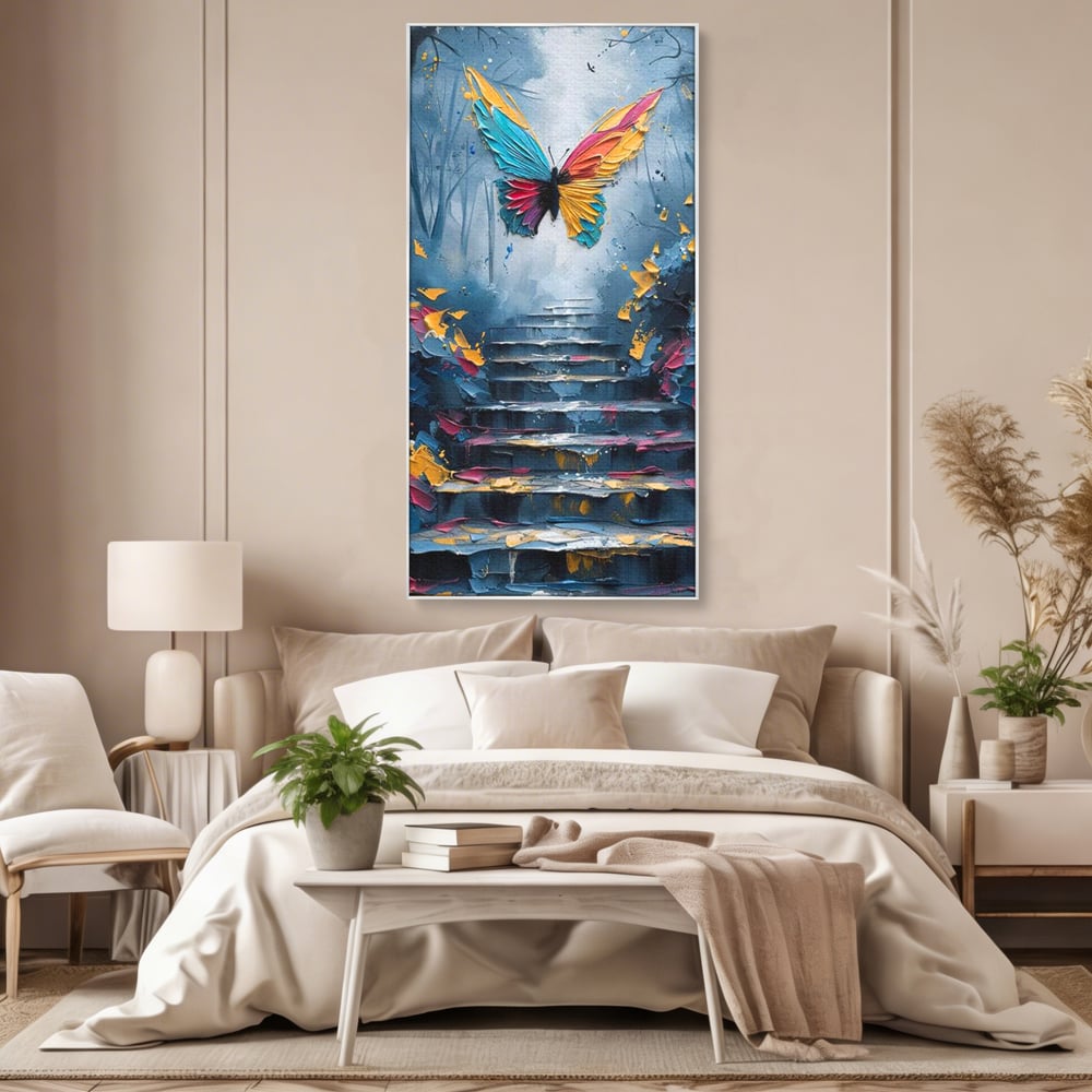 Tablou canvas cu tablou canvas cu fluture multicolor si scari, in rama de aluminiu argintiu, pe perete intr-un dormitor