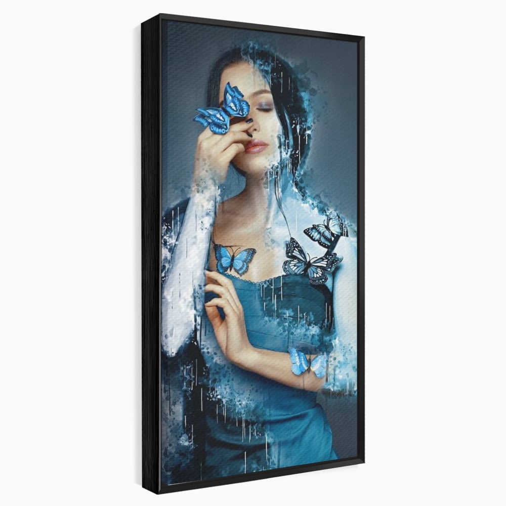Tablou canvas cu portret feminin cu fluturi albastri, in rama de aluminiu negru