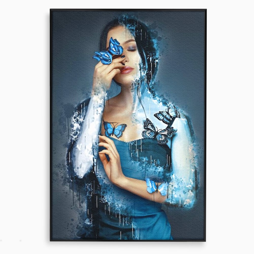 Tablou canvas cu portret feminin cu fluturi albastri, in rama de aluminiu negru