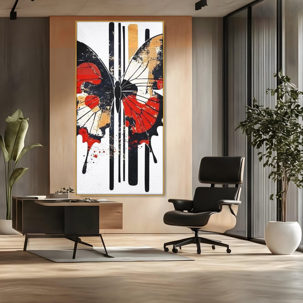 Tablou canvas cu tablou canvas cu fluture grafic, in rama de aluminiu auriu, pe perete intr-un birou
