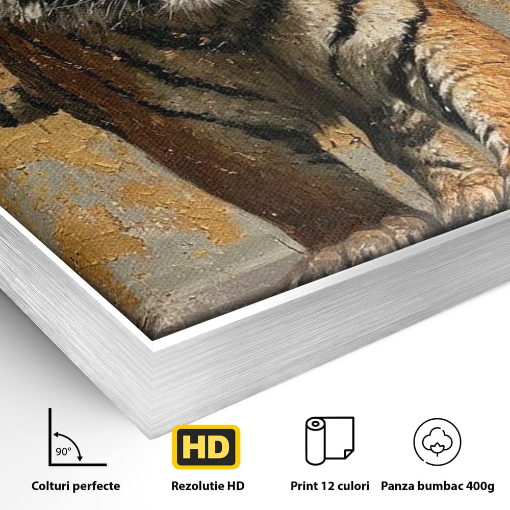 Detaliu al suprafetei: tablou canvas cu tigru pe fundal auriu, in rama de aluminiu argintiu