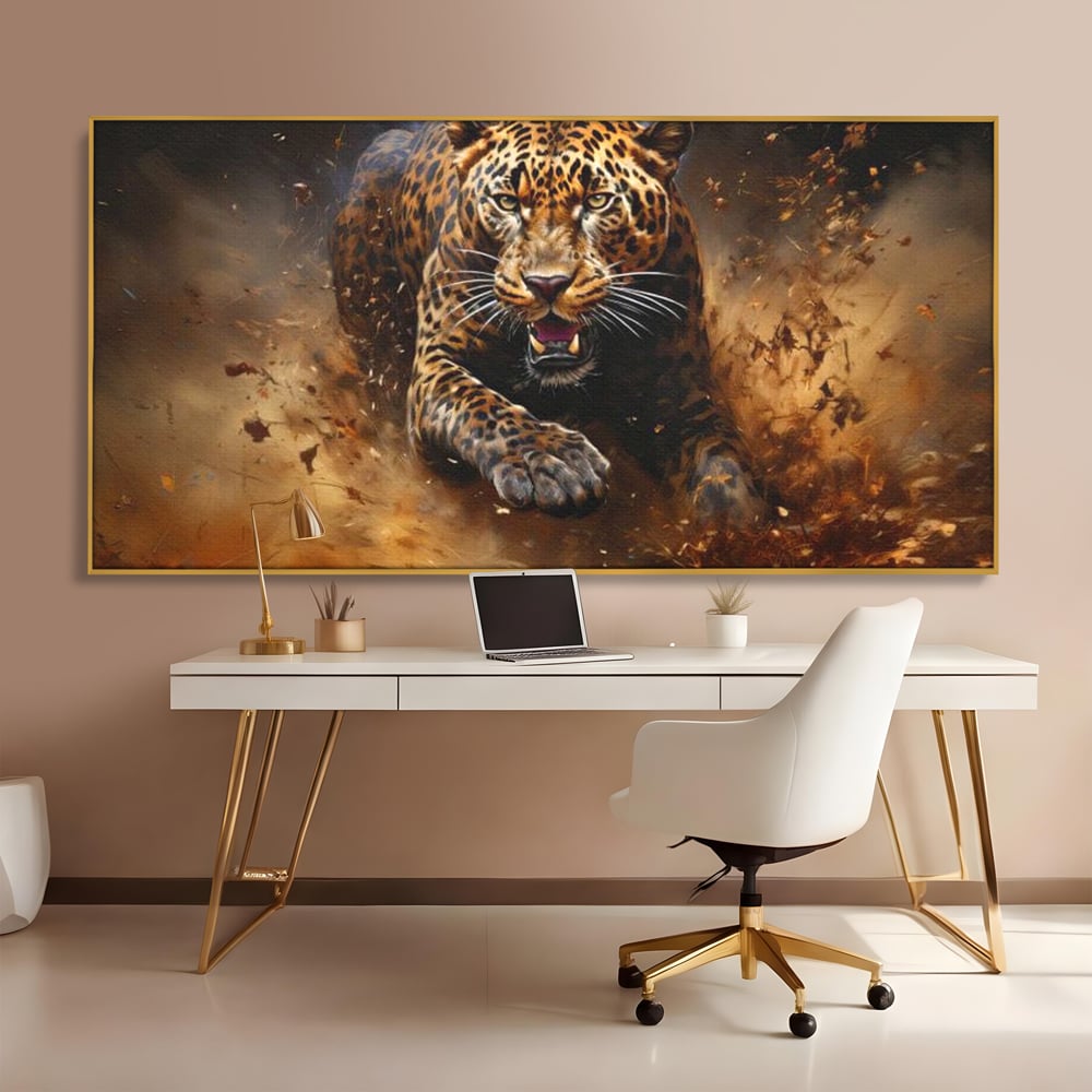 Tablou canvas cu tablou canvas cu leopard in alergare, in rama de aluminiu auriu, pe perete intr-un birou