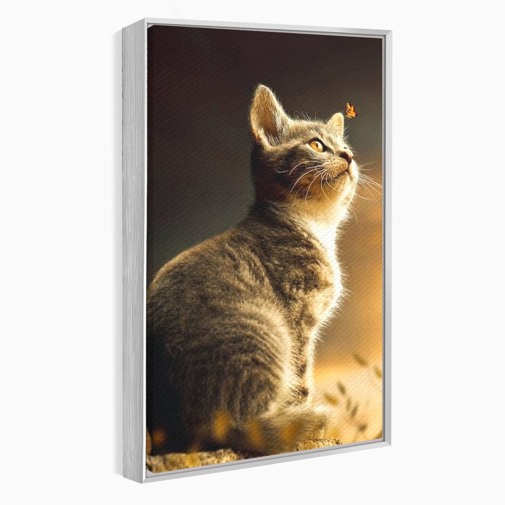 Tablou canvas cu tablou canvas cu pisica si fluture, in rama de aluminiu argintiu
