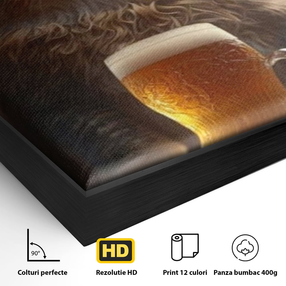 Detaliu al suprafetei: tablou canvas cu motan pufos si halba de bere, in rama de aluminiu negru