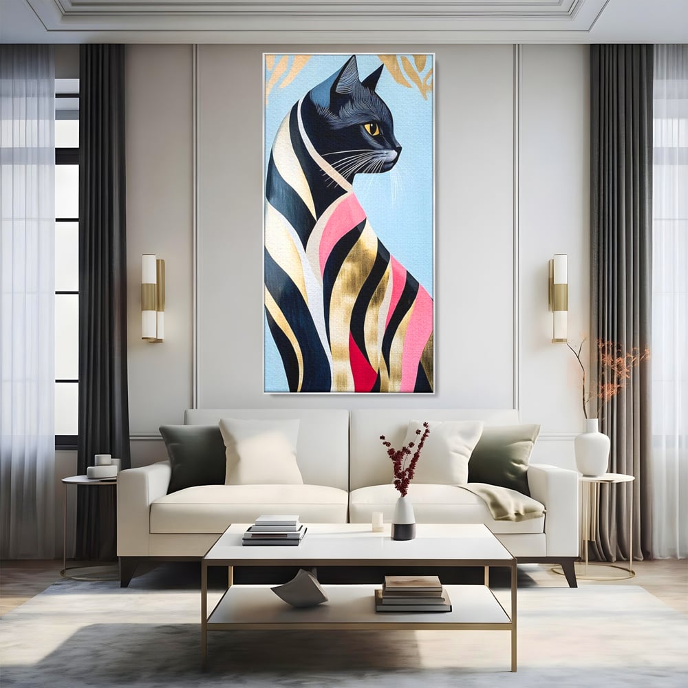 Tablou canvas cu tablou canvas cu pisica neagra stilizata, in rama de aluminiu argintiu, pe perete intr-un living