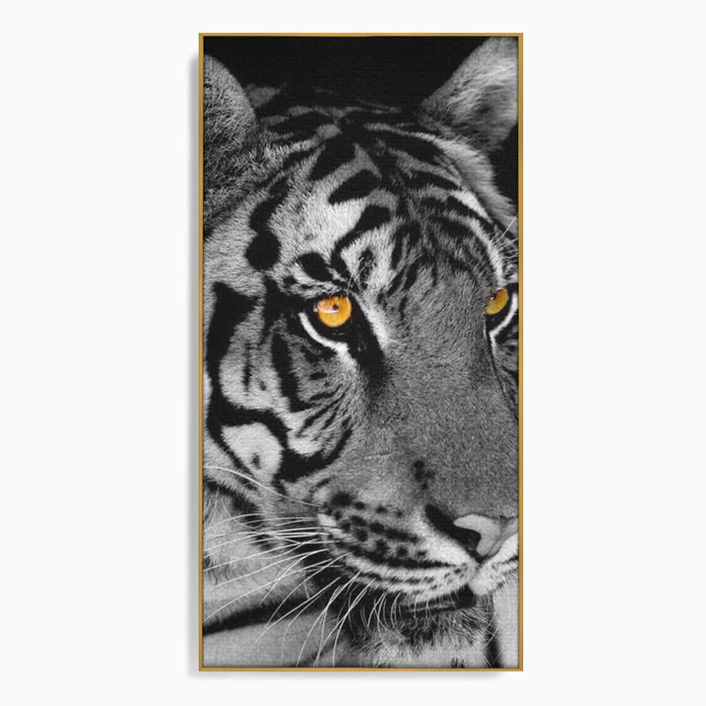 Tablou canvas cu tablou canvas cu tigru alb-negru, in rama de aluminiu auriu
