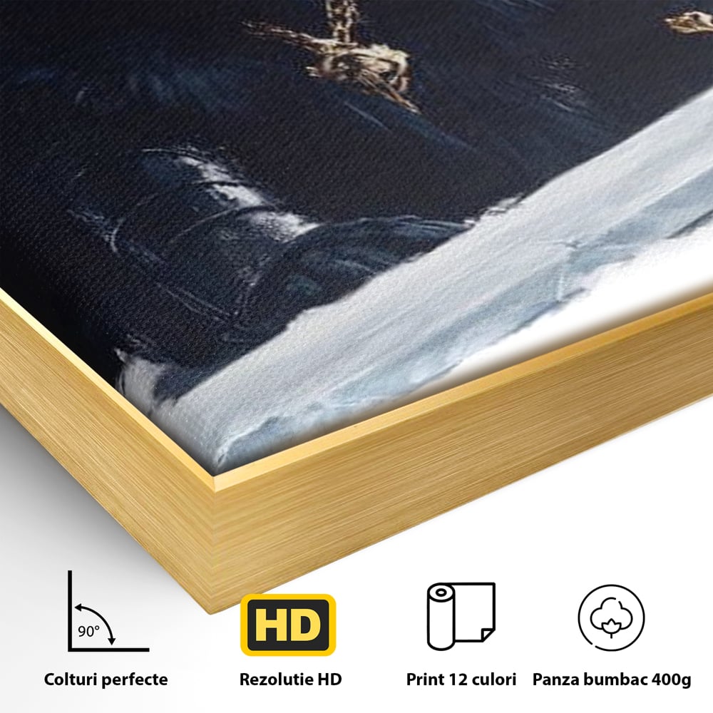 Detaliu al suprafetei: tablou canvas cu pantera rege pe tron, in rama de aluminiu auriu