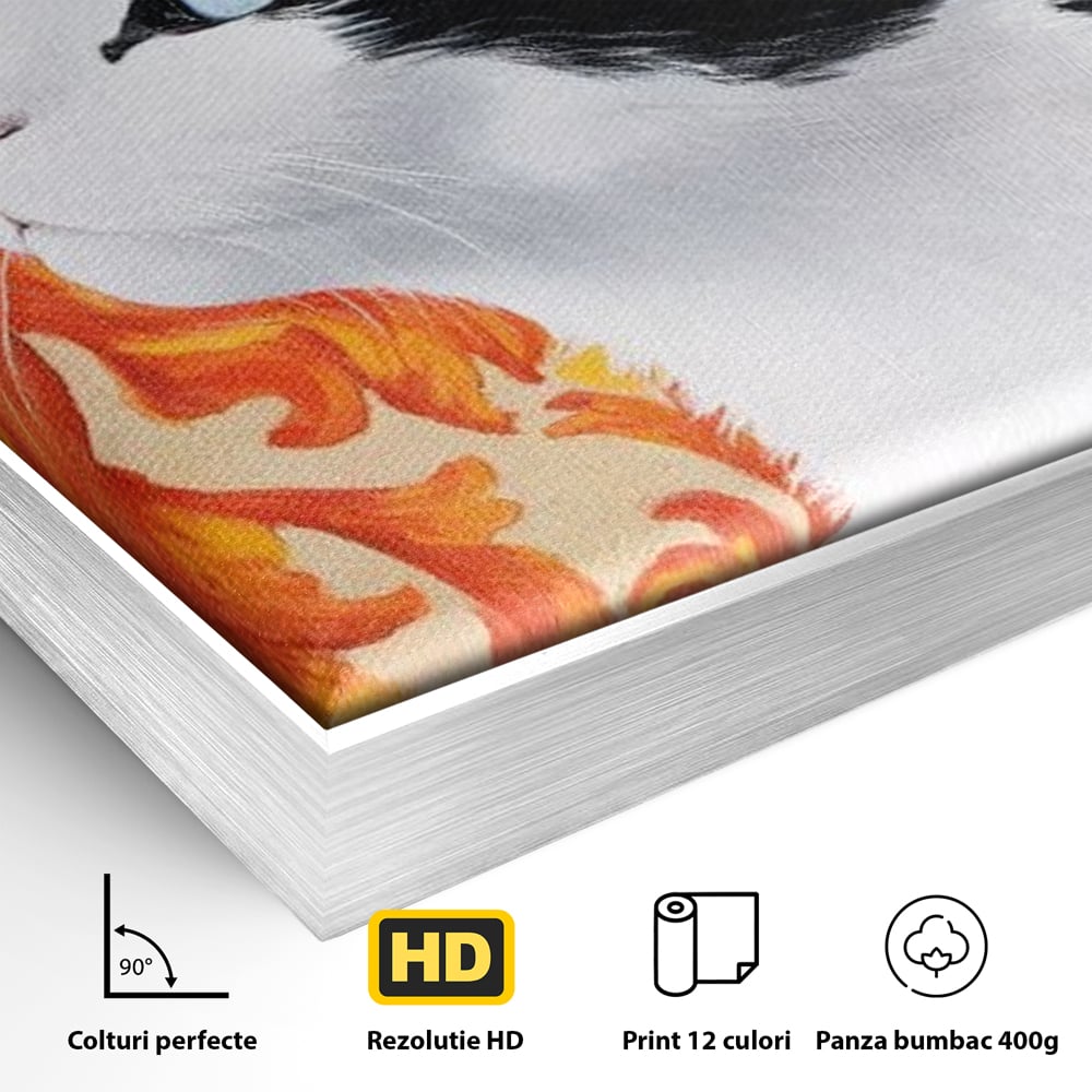 Detaliu al suprafetei: tablou canvas cu pisica si fundal floral, in rama de aluminiu argintiu