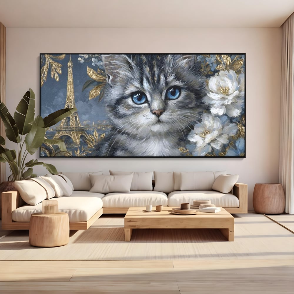 Tablou canvas cu tablou canvas cu pisica si turnul eiffel, in rama de aluminiu negru, pe perete intr-un living