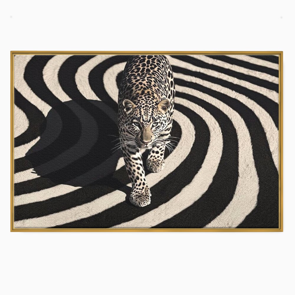 Tablou canvas cu tablou canvas cu leopard pe fundal spiralat alb-negru, in rama de aluminiu auriu