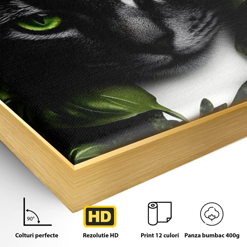 Detaliu al suprafetei: tablou canvas cu pisica bucatar si frunze, in rama de aluminiu auriu