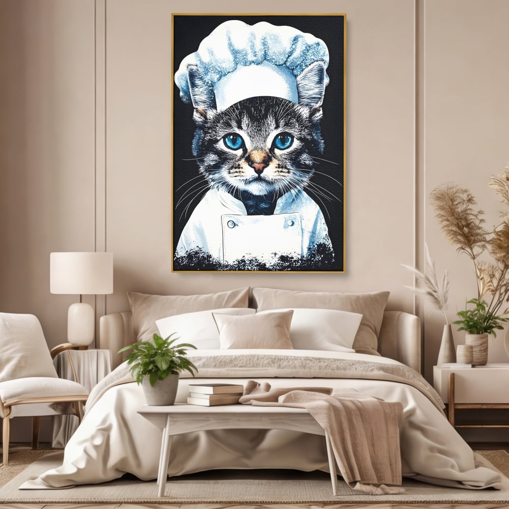 Tablou canvas cu tablou canvas cu pisica bucatar, in rama de aluminiu auriu, pe perete intr-un dormitor