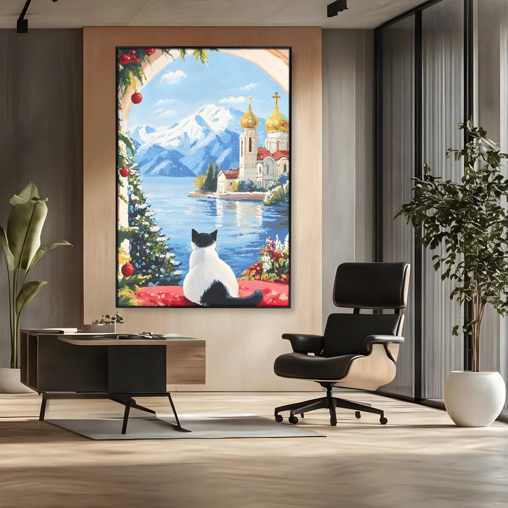 Tablou canvas cu tablou canvas cu pisica privind spre munte, in rama de aluminiu negru, pe perete intr-un birou