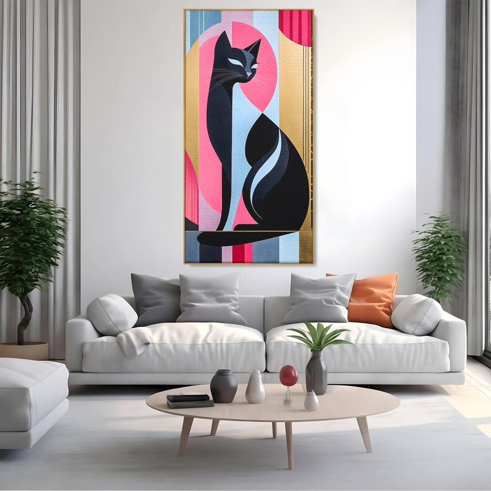 Tablou canvas cu tablou vertical cu silueta de pisica, in rama de aluminiu auriu, pe perete intr-un living
