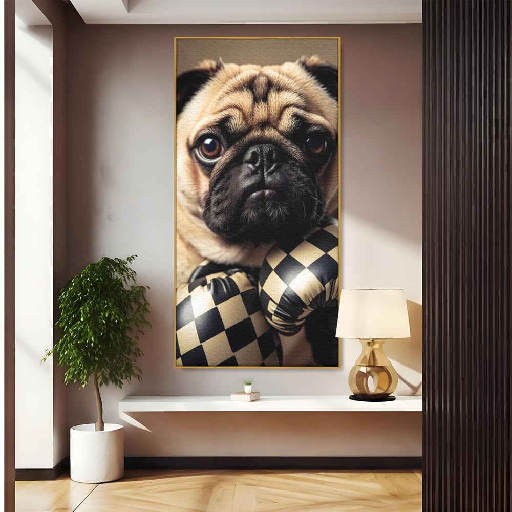 Tablou canvas cu tablou canvas cu pug in manusi de box, in rama de aluminiu auriu