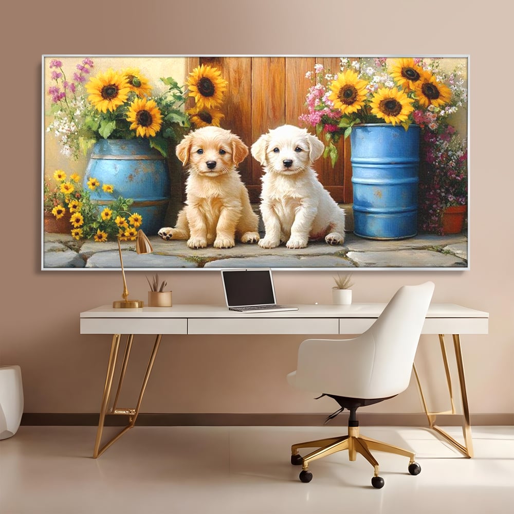 Tablou canvas cu pictura cu doi catei si floarea-soarelui, in rama de aluminiu argintiu, pe perete intr-un birou