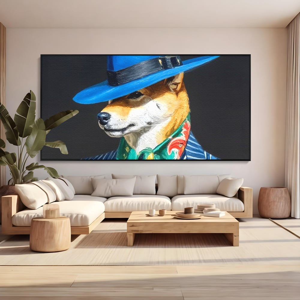 Tablou canvas cu pictura cu caine in costum si palarie, in rama de aluminiu negru, pe perete intr-un living