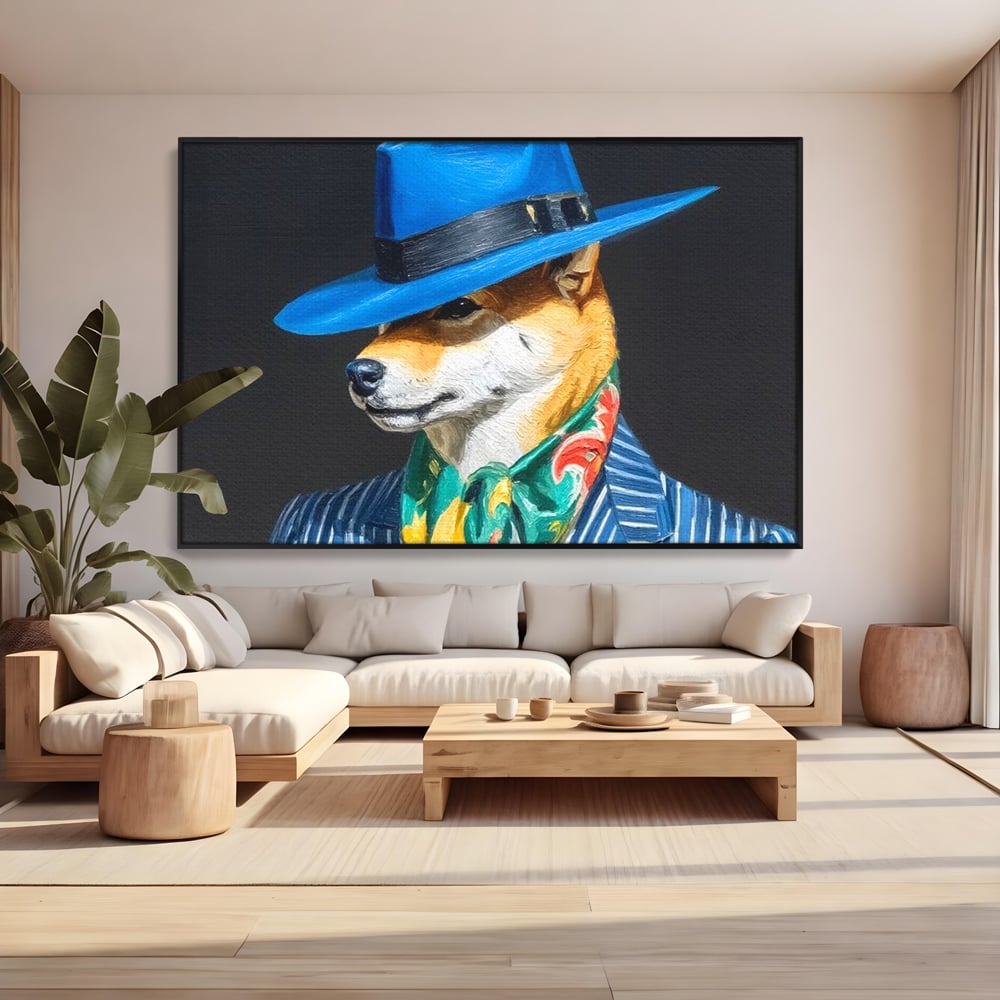 Tablou canvas cu pictura cu caine in costum si palarie, in rama de aluminiu negru, pe perete intr-un living