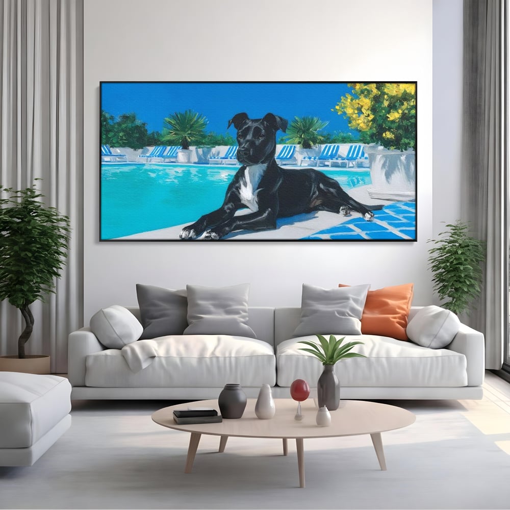 Tablou canvas cu tablou canvas cu caine negru la piscina, in rama de aluminiu negru, pe perete intr-un living