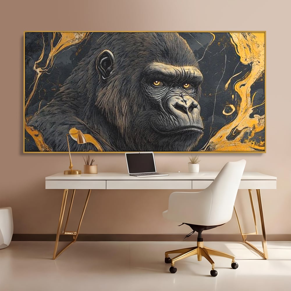 Tablou canvas cu tablou canvas cu gorila si detalii aurii, in rama de aluminiu auriu, pe perete intr-un birou