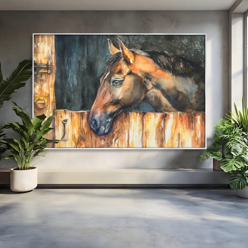 Tablou canvas cu pictura cu un cal brun in hambar, in rama de aluminiu argintiu