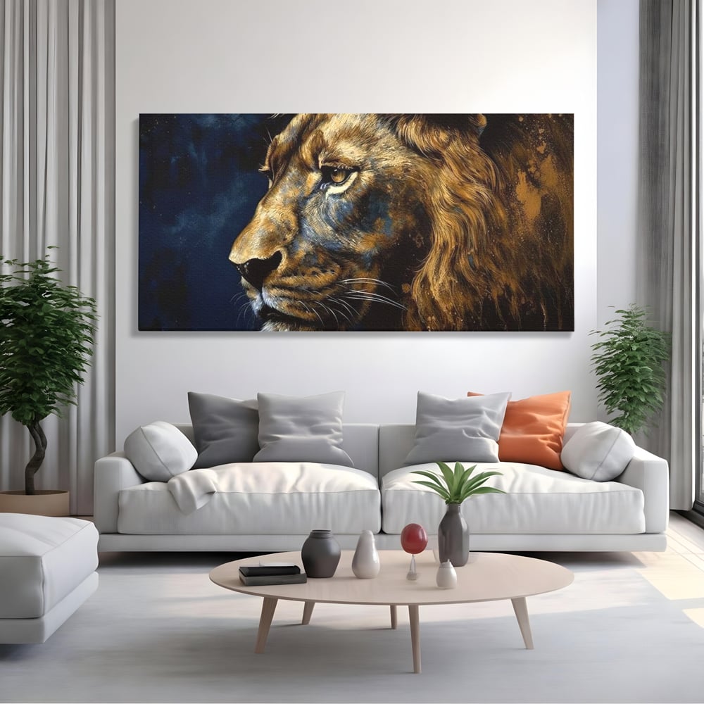 Tablou canvas cu tablou canvas cu leu in profil, fara rama, pe sasiu de lemn, pe perete intr-un living