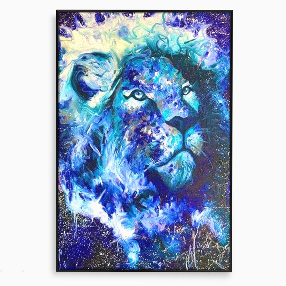 Tablou canvas cu tablou canvas cu leu albastru cosmic, in rama de aluminiu negru