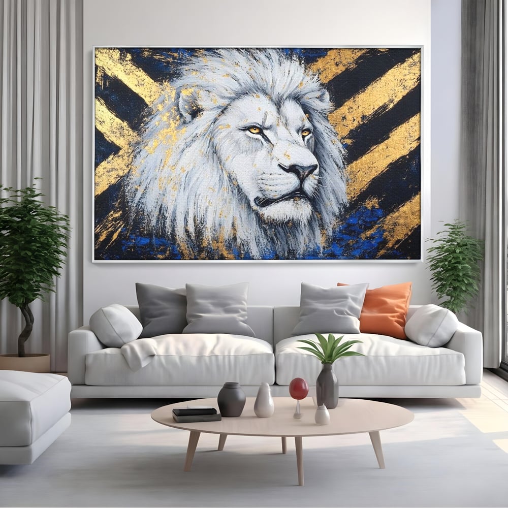 Tablou canvas cu tablou canvas cu leu alb si accente aurii, in rama de aluminiu argintiu, pe perete intr-un living