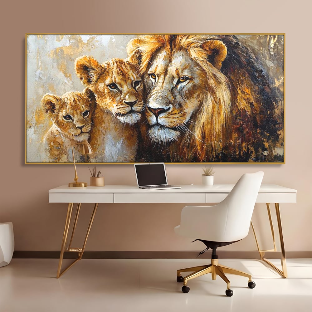 Tablou canvas cu tablou cu leu adult si doi pui, in rama de aluminiu auriu, pe perete intr-un birou