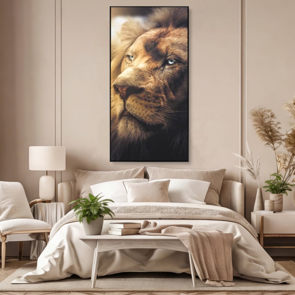 Tablou canvas cu tablou canvas cu chip de leu, in rama de aluminiu negru, pe perete intr-un dormitor