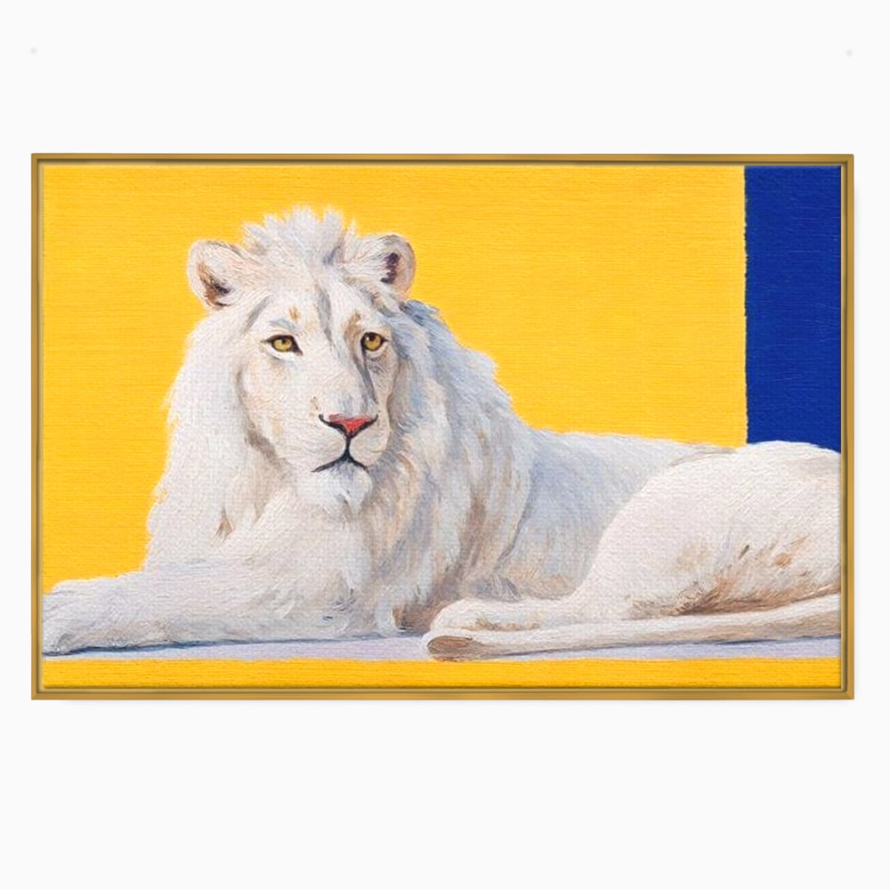 Tablou canvas cu pictura cu leu alb culcat pe fundal galben, in rama de aluminiu auriu