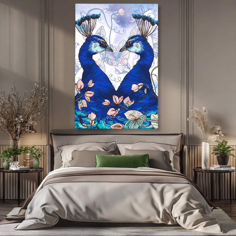 Tablou canvas cu tablou canvas cu doi pauni albastri, fara rama, pe sasiu de lemn, pe perete intr-un dormitor
