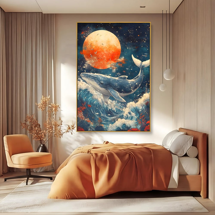 Tablou canvas cu tablou canvas cu balena si luna, in rama de aluminiu auriu, pe perete intr-un dormitor