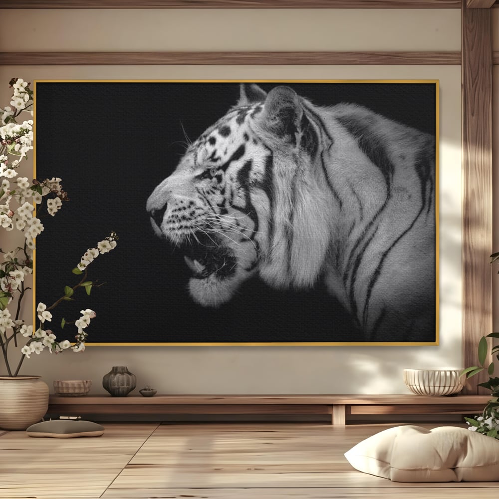 Tablou canvas cu tablou canvas cu tigru alb-negru, in rama de aluminiu auriu