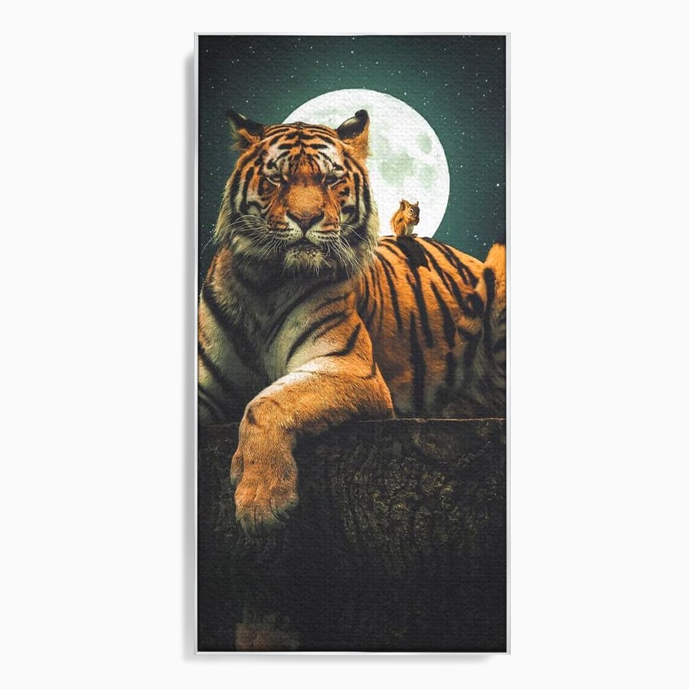 Tablou canvas cu tablou canvas cu tigru si veverita, in rama de aluminiu argintiu
