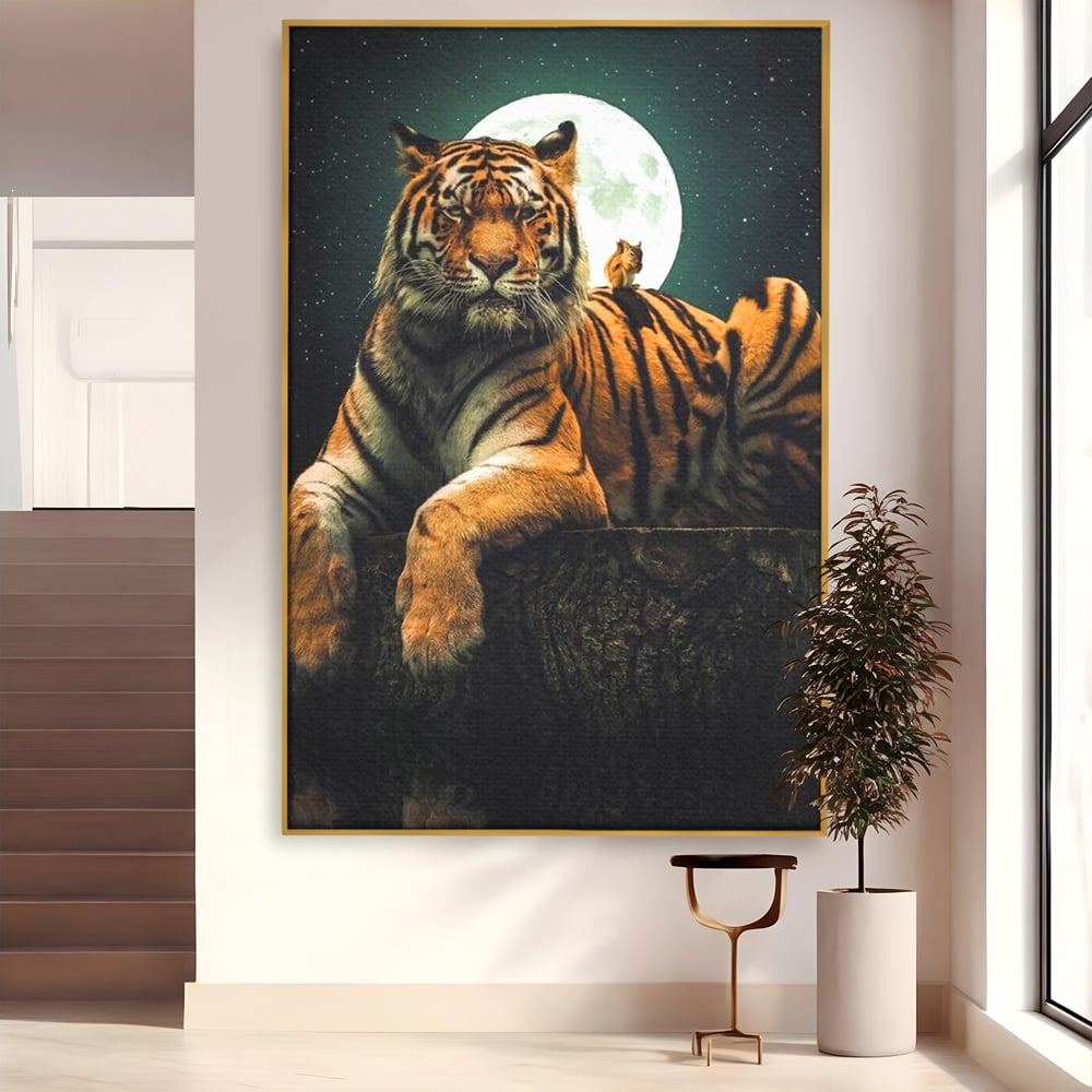 Tablou canvas cu tablou canvas cu tigru si veverita, in rama de aluminiu auriu