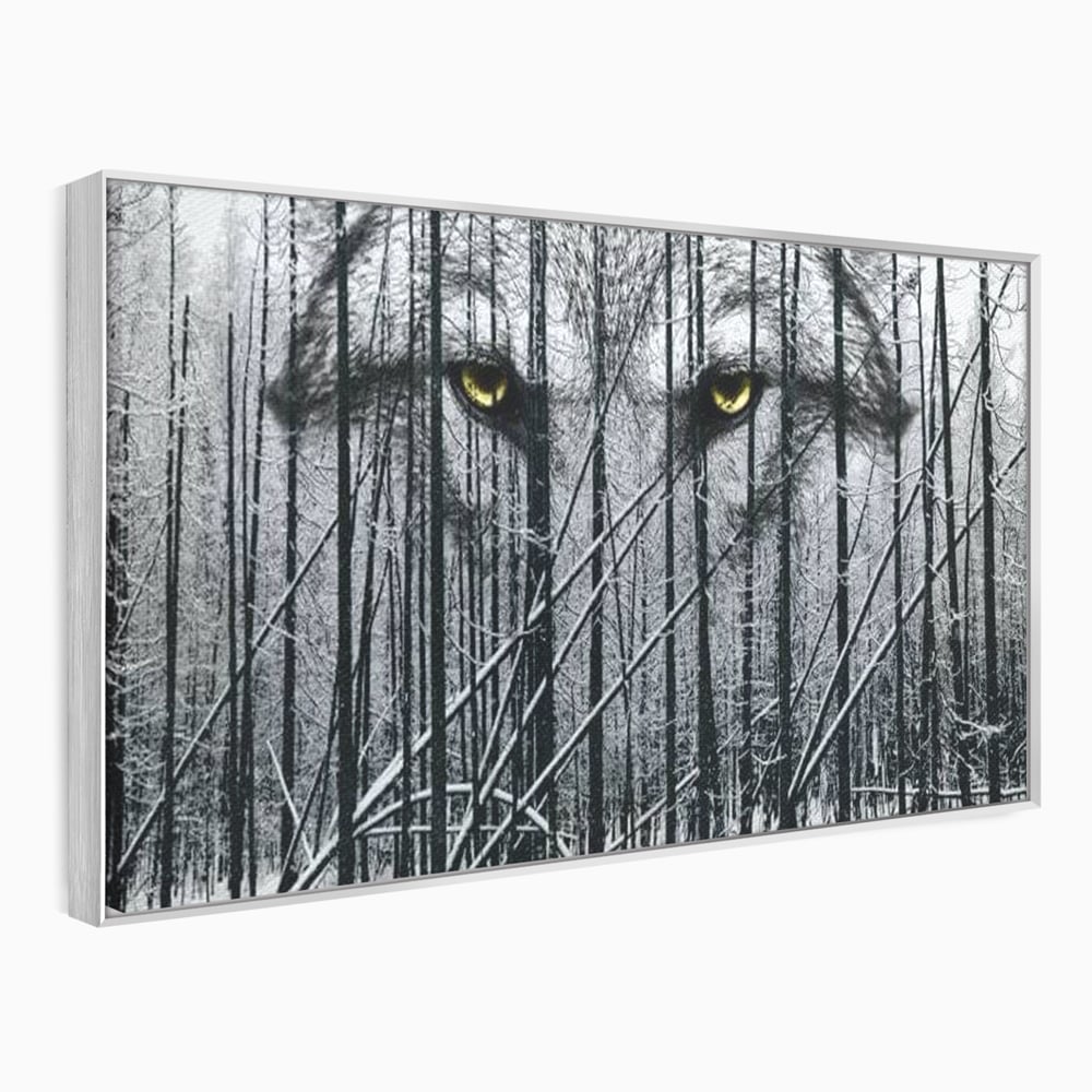 Tablou canvas cu tablou canvas cu ochi de lup si padure iarna, in rama de aluminiu argintiu
