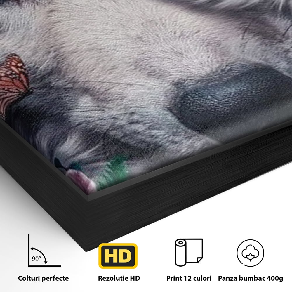 Detaliu al suprafetei: tablou canvas cu lup alb si fluturi, in rama de aluminiu negru