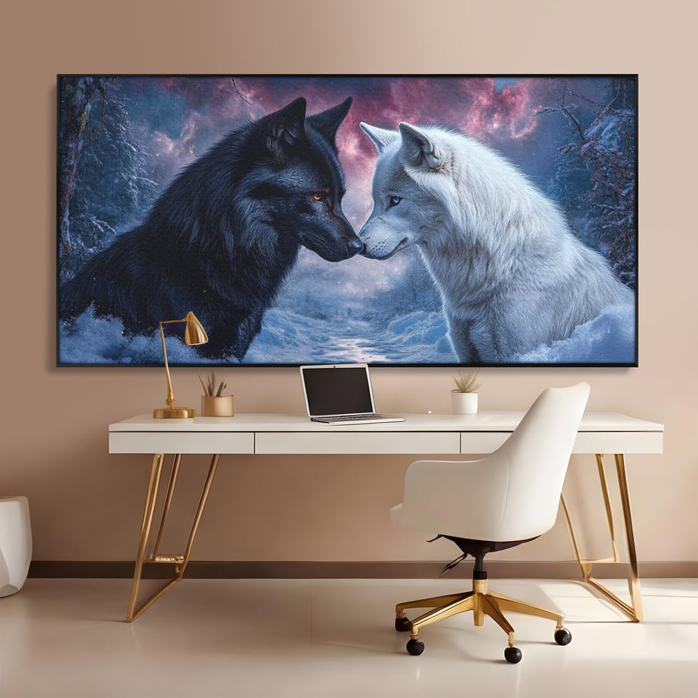 Tablou canvas cu tablou canvas cu doi lupi, in rama de aluminiu negru, pe perete intr-un birou