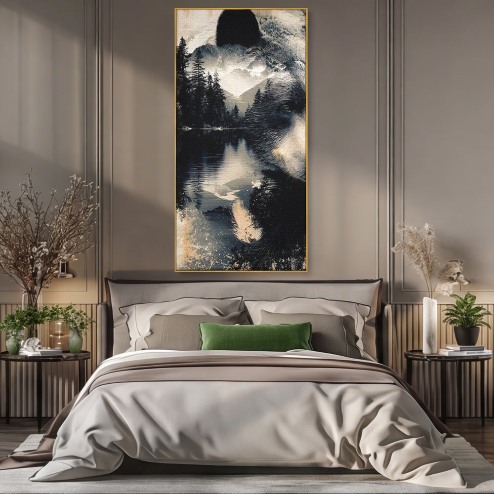 Tablou canvas cu tablou canvas cu urs si peisaj montan, in rama de aluminiu auriu, pe perete intr-un dormitor