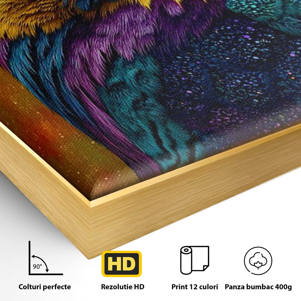 Detaliu al suprafetei: tablou canvas cu bufnita colorata, in rama de aluminiu auriu