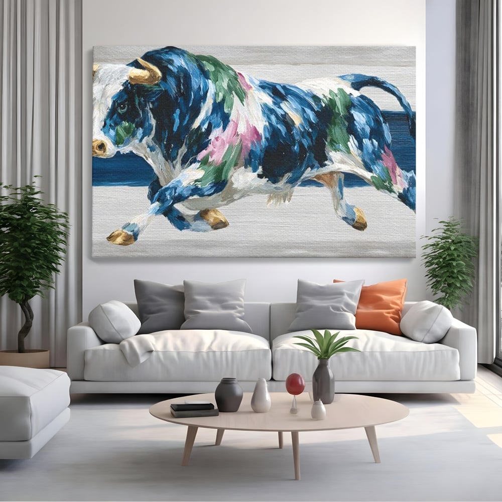 Tablou canvas cu tablou canvas pictura taur in miscare, fara rama, pe sasiu de lemn, pe perete intr-un living