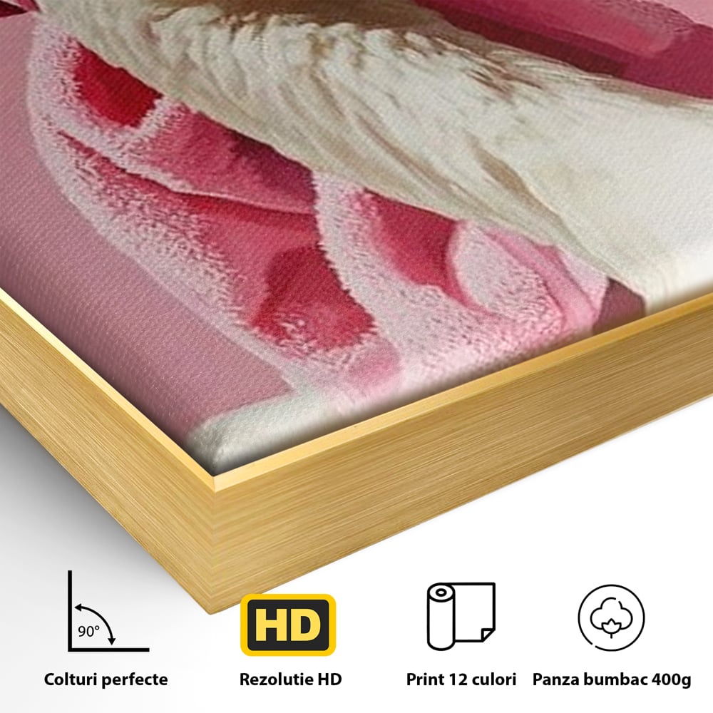 Detaliu al suprafetei: tablou canvas cu gasca in prosop roz, in rama de aluminiu auriu