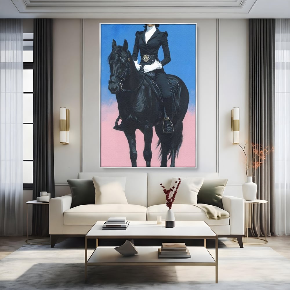 Tablou canvas cu tablou canvas cu femeie calare pe armasar, in rama de aluminiu argintiu, pe perete intr-un living